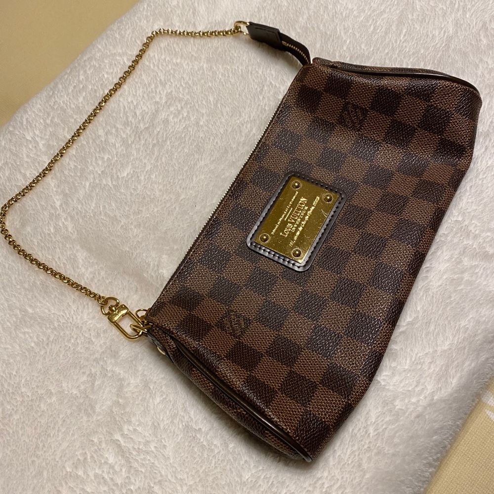 Authentic Louis Vuitton Eva Clutch